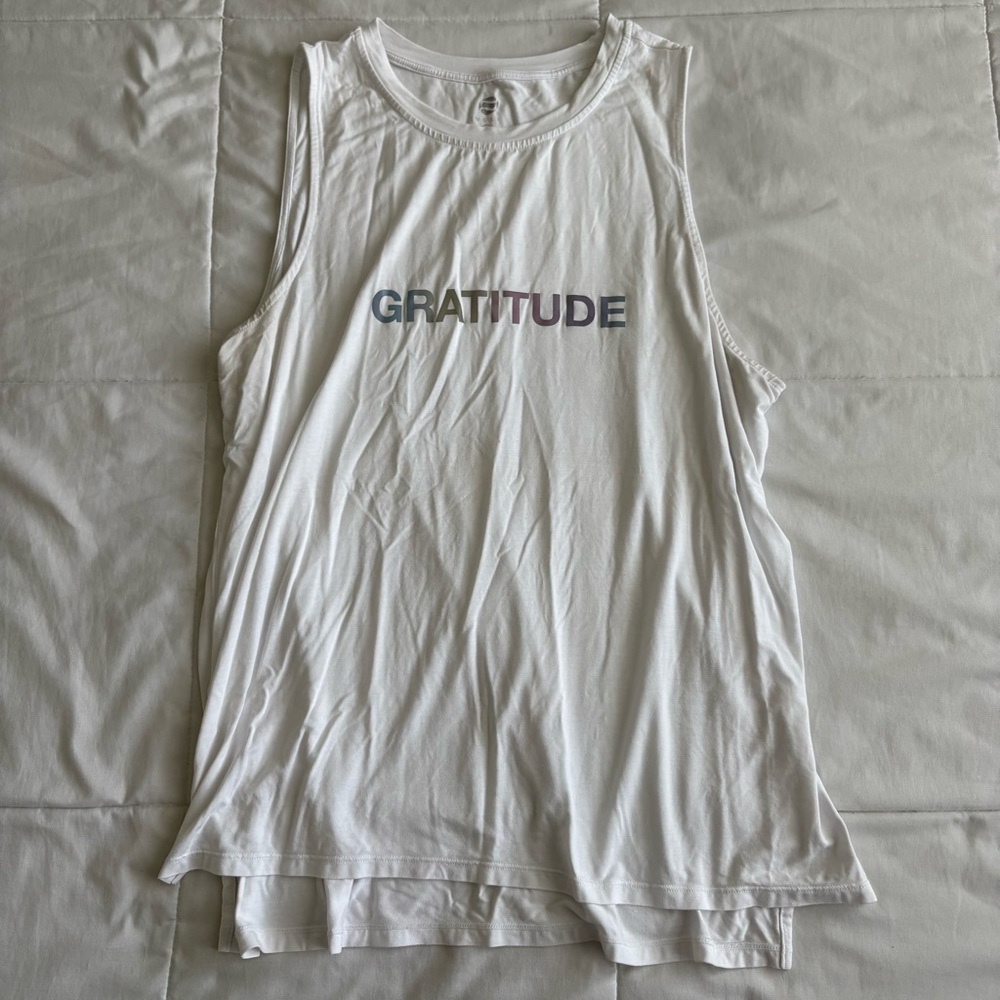 Noli Yoga Loose Fit Flowy Graphic Tank